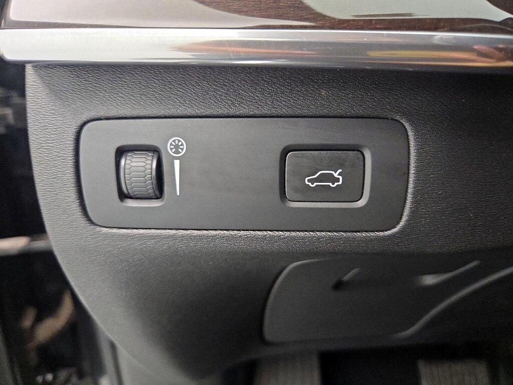 used 2019 Volvo XC90 car, priced at $26,998