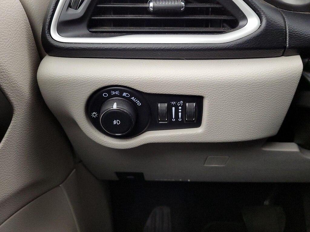 used 2022 Chrysler Pacifica car, priced at $24,998
