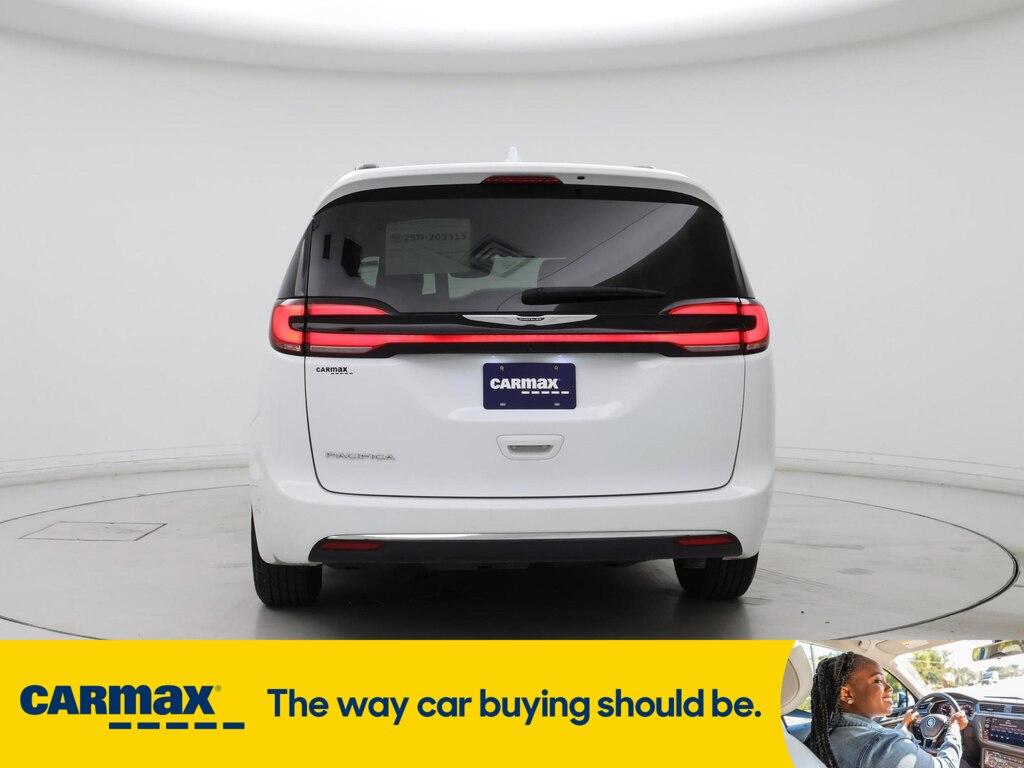 used 2022 Chrysler Pacifica car, priced at $24,998