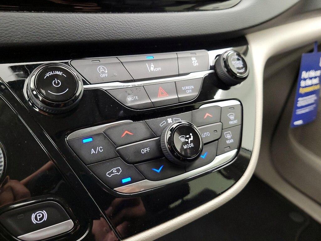 used 2022 Chrysler Pacifica car, priced at $24,998