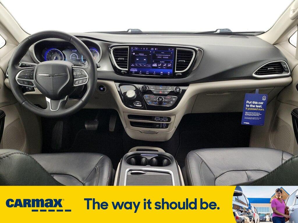 used 2022 Chrysler Pacifica car, priced at $24,998