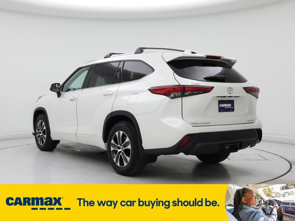 used 2021 Toyota Highlander car, priced at $36,998
