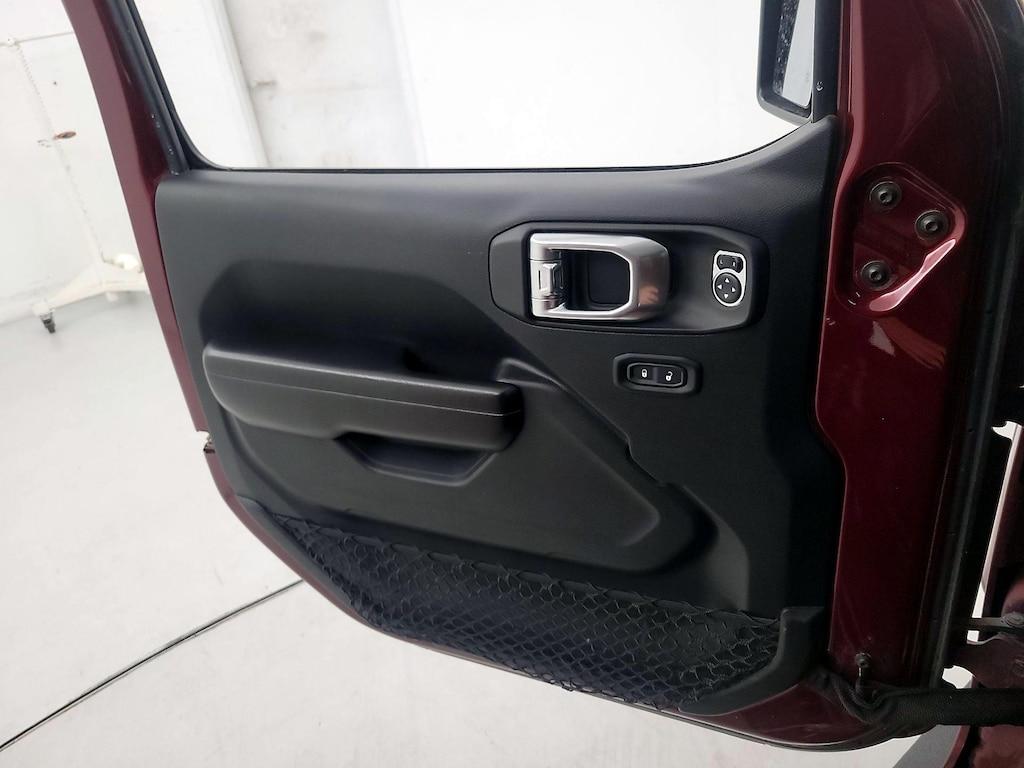 used 2021 Jeep Gladiator car, priced at $26,998