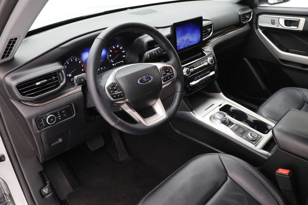used 2023 Ford Explorer car, priced at $31,900