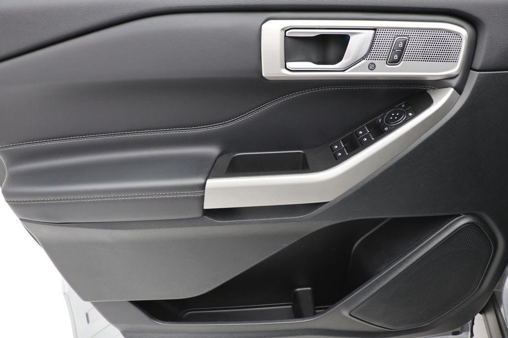 used 2023 Ford Explorer car, priced at $31,900