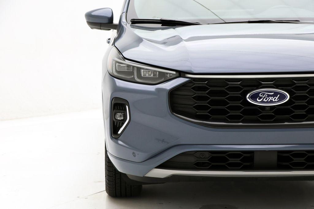 used 2023 Ford Escape car, priced at $24,900