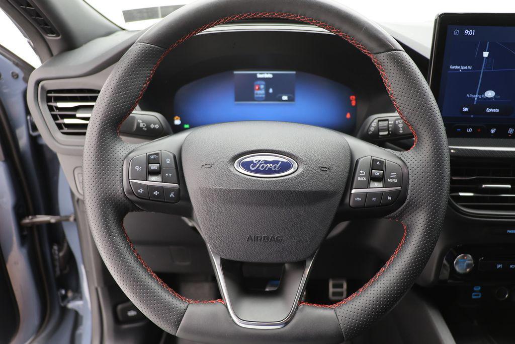 used 2023 Ford Escape car, priced at $24,900