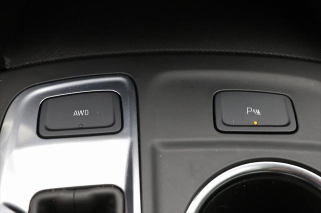 used 2024 Chevrolet Equinox car, priced at $24,400