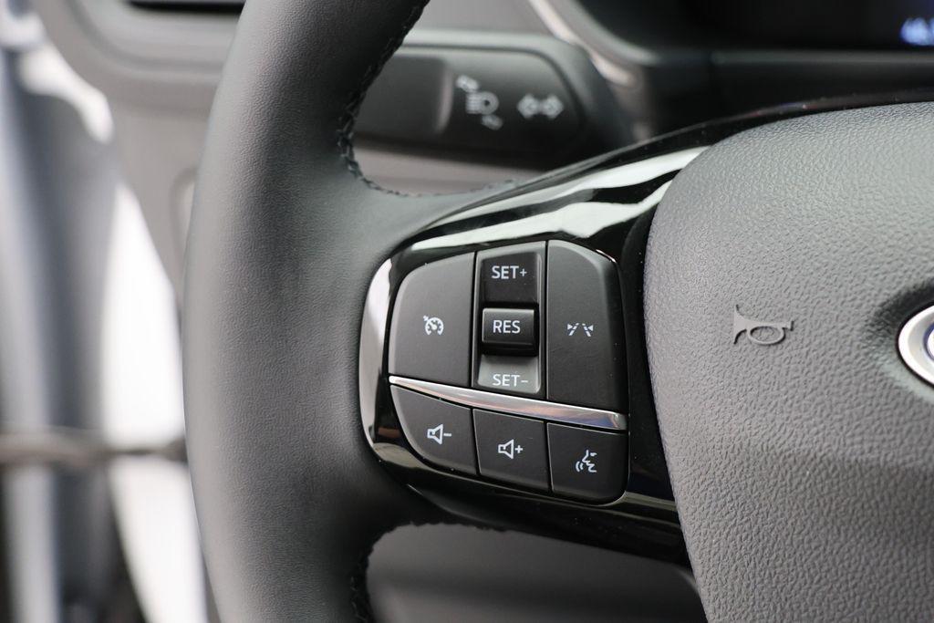new 2025 Ford Escape car, priced at $34,040