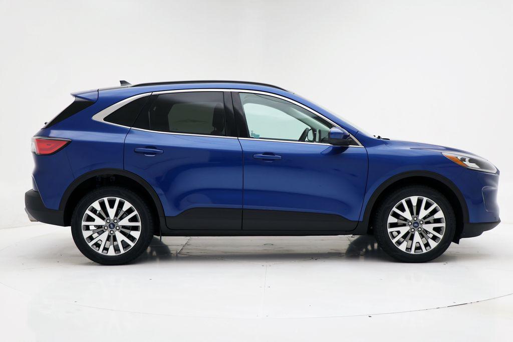 used 2022 Ford Escape car, priced at $24,400