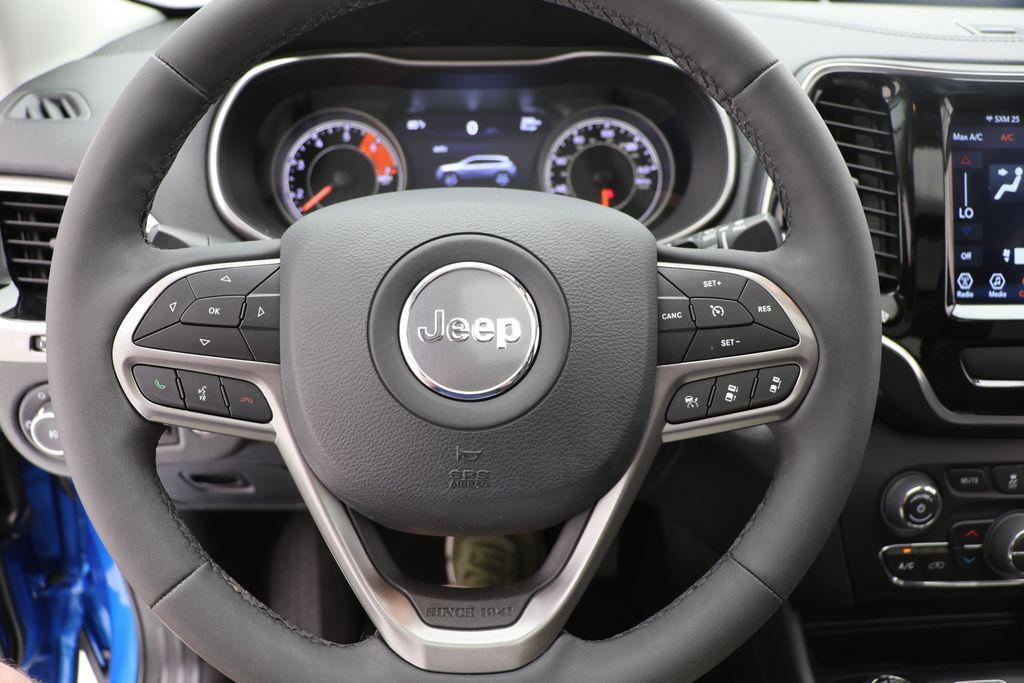 used 2022 Jeep Cherokee car, priced at $25,450
