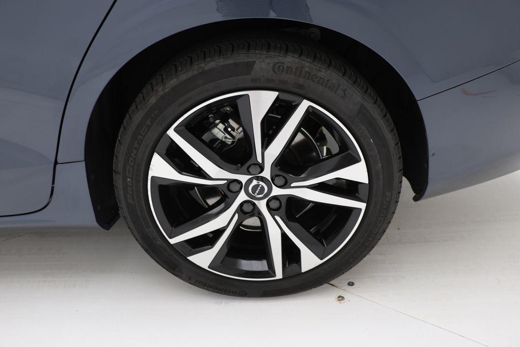 used 2024 Volvo S60 car, priced at $24,900