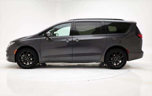 used 2022 Chrysler Pacifica car, priced at $39,400