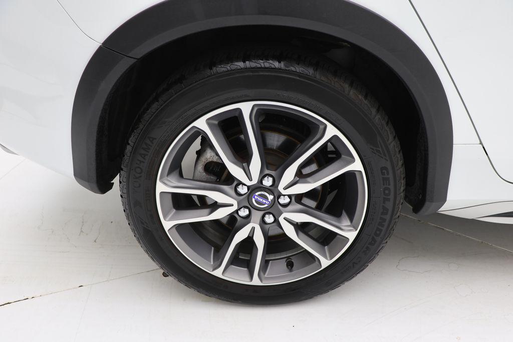 used 2016 Volvo V60 Cross Country car, priced at $13,400