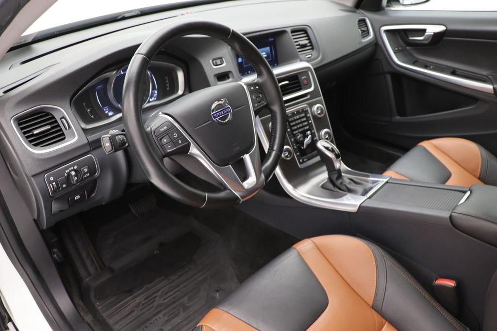 used 2016 Volvo V60 Cross Country car, priced at $13,400