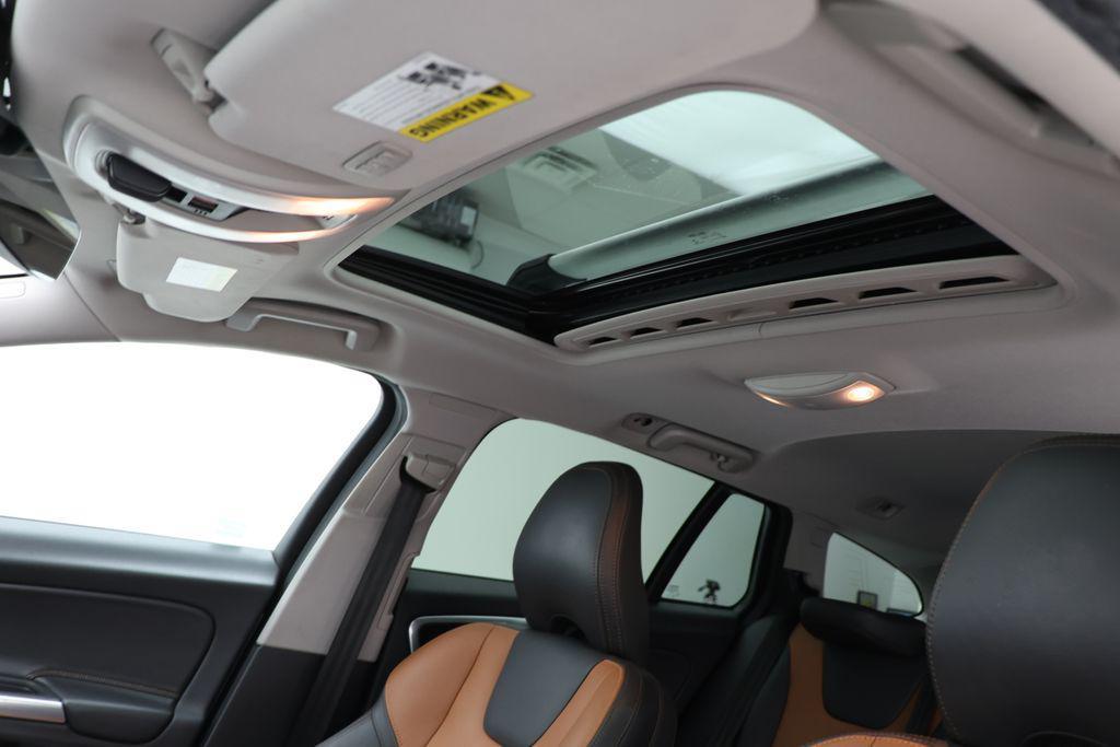 used 2016 Volvo V60 Cross Country car, priced at $13,400