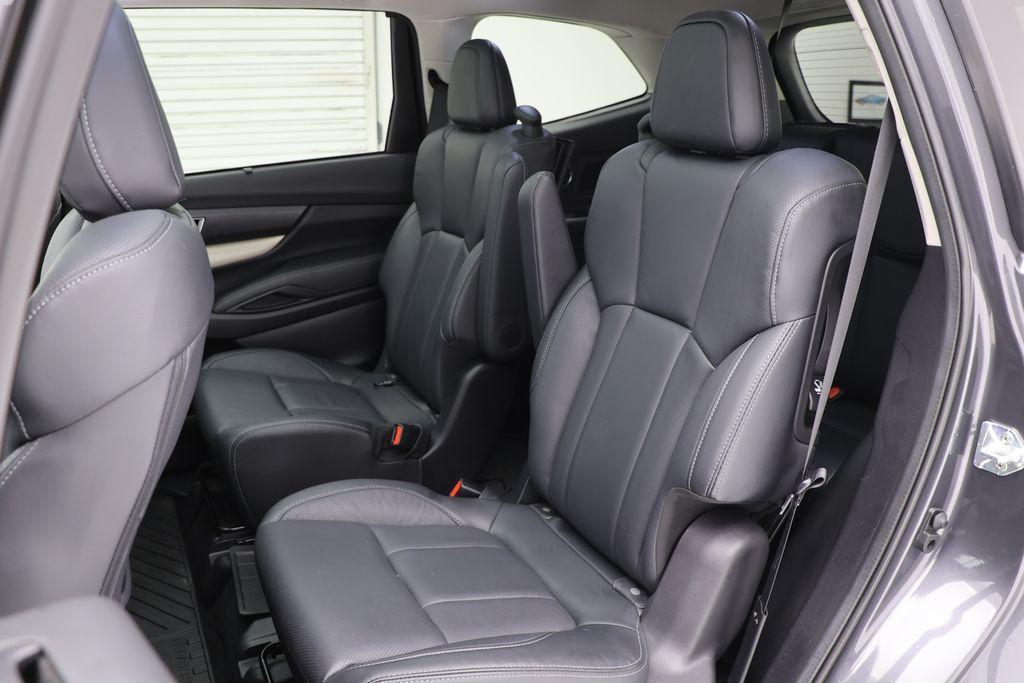 used 2022 Subaru Ascent car, priced at $29,900
