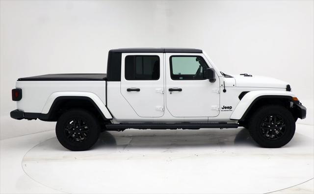 used 2022 Jeep Gladiator car, priced at $31,800