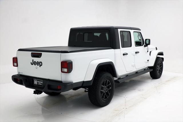 used 2022 Jeep Gladiator car, priced at $31,800