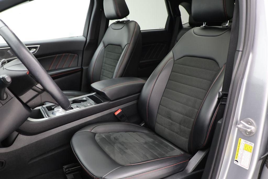 used 2022 Ford Edge car, priced at $27,900