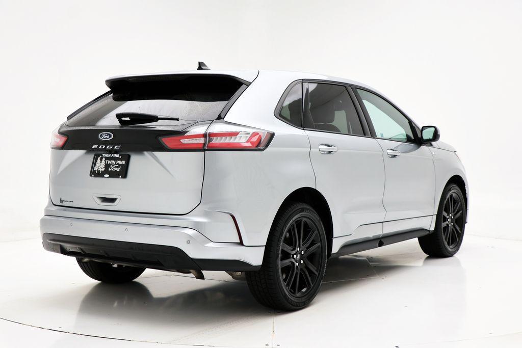 used 2022 Ford Edge car, priced at $27,900