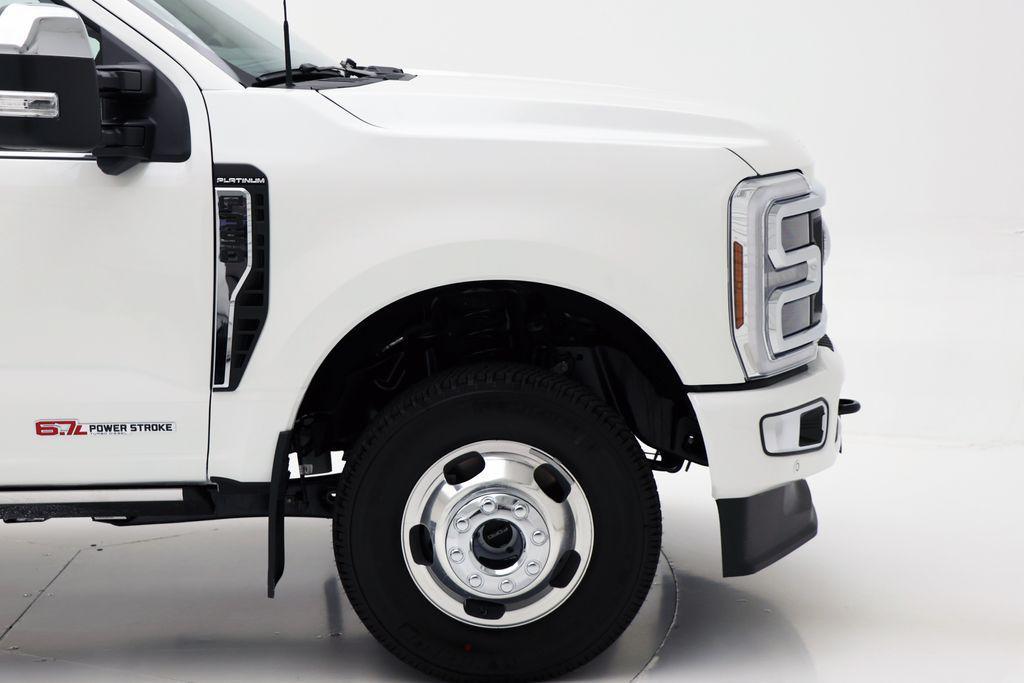 new 2025 Ford F-350 car, priced at $104,670