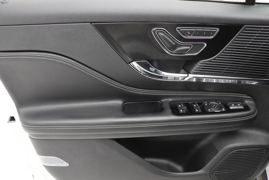 used 2021 Lincoln Corsair car, priced at $26,900