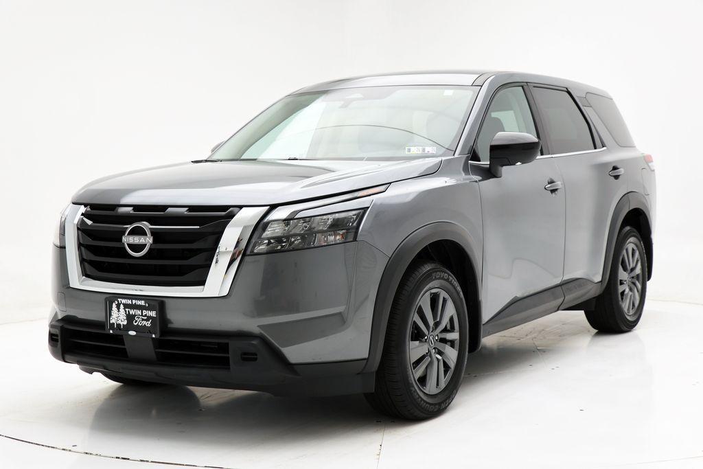 used 2024 Nissan Pathfinder car, priced at $30,800