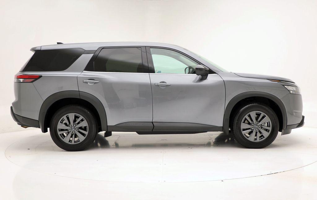 used 2024 Nissan Pathfinder car, priced at $30,800