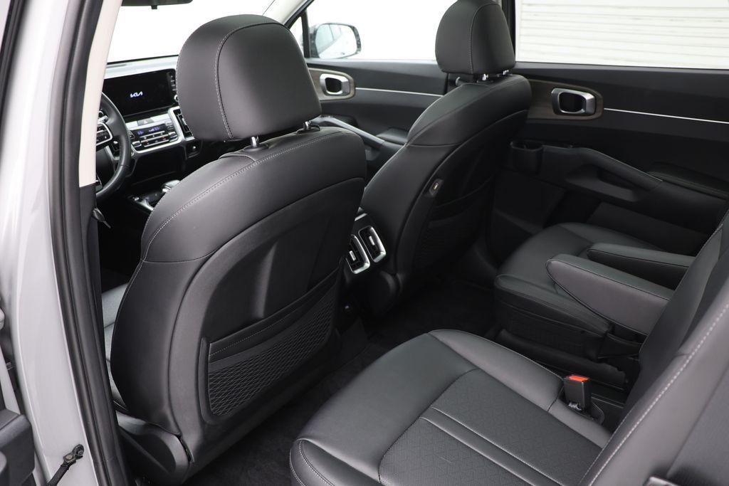 used 2022 Kia Sorento car, priced at $29,900