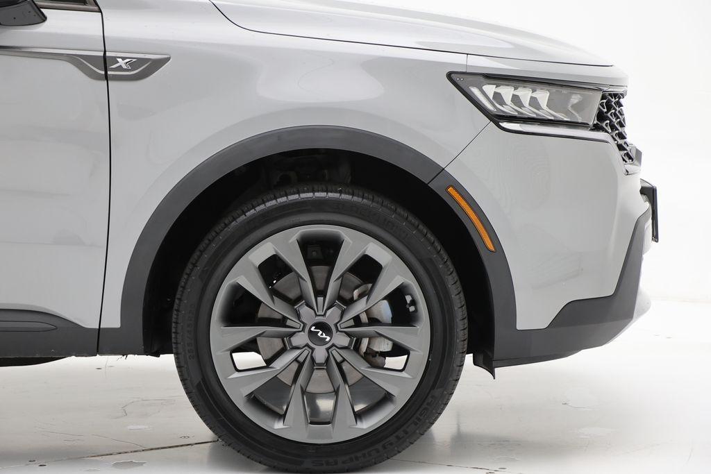 used 2022 Kia Sorento car, priced at $29,900