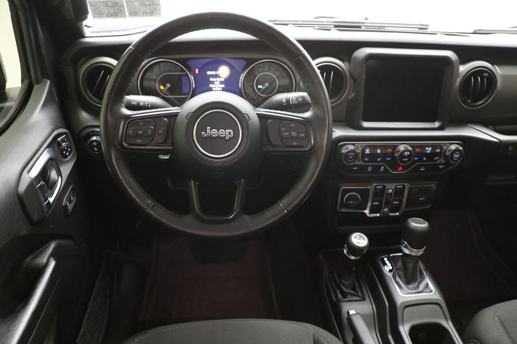 used 2022 Jeep Gladiator car, priced at $30,800