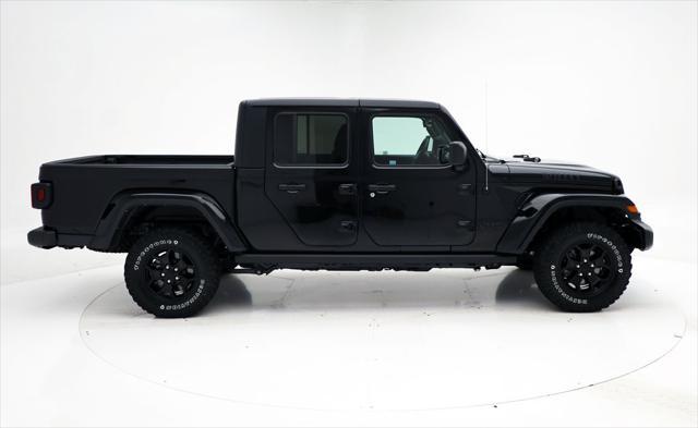 used 2022 Jeep Gladiator car, priced at $33,800