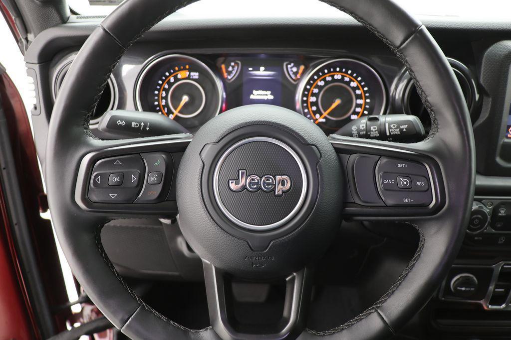 used 2022 Jeep Wrangler Unlimited car, priced at $31,900