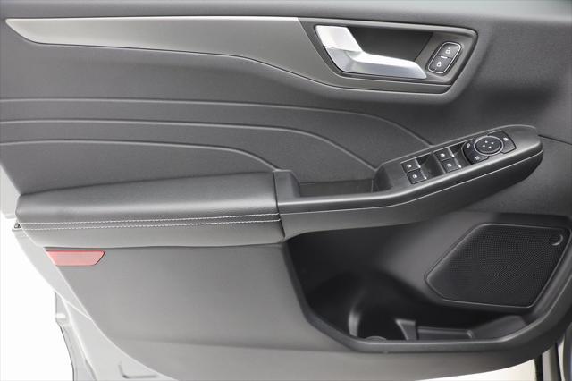 new 2025 Ford Escape car, priced at $33,148