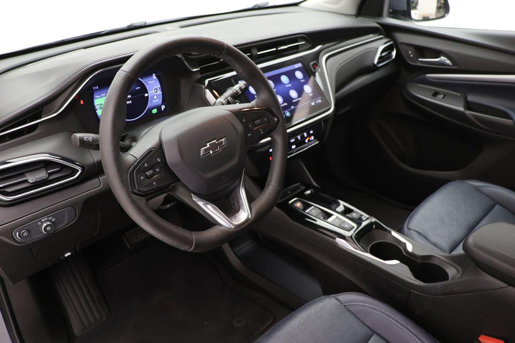 used 2022 Chevrolet Bolt EUV car, priced at $18,400