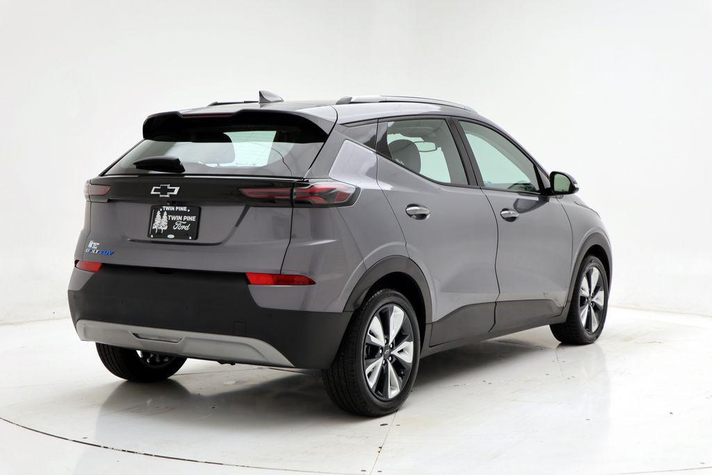 used 2022 Chevrolet Bolt EUV car, priced at $18,400