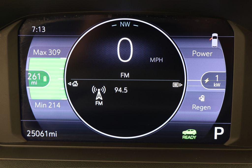 used 2022 Chevrolet Bolt EUV car, priced at $18,400