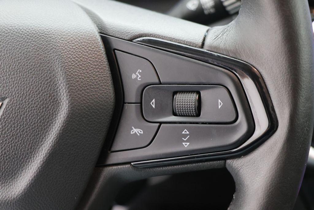 used 2022 Chevrolet Bolt EUV car, priced at $18,400