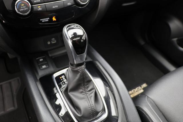 used 2022 Nissan Rogue Sport car, priced at $22,900