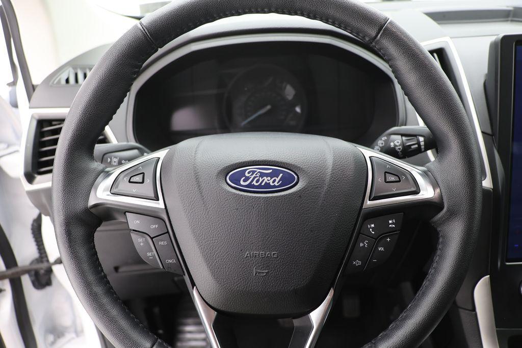used 2024 Ford Edge car, priced at $24,400