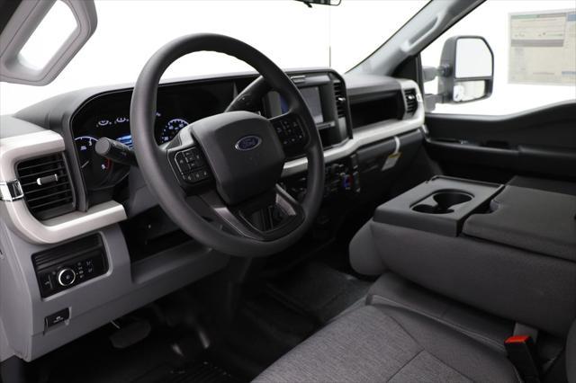 new 2025 Ford F-350 car, priced at $71,400