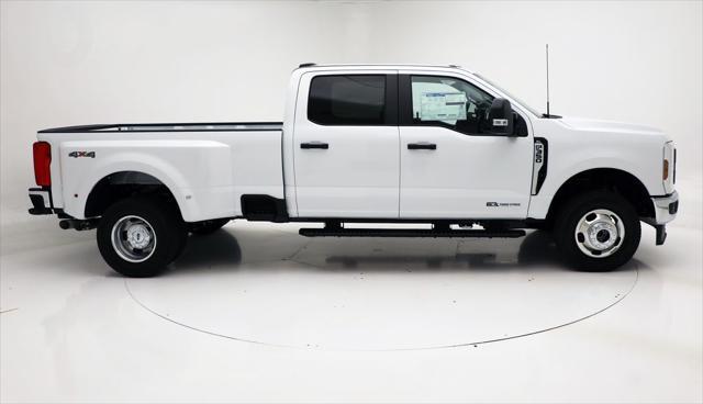 new 2025 Ford F-350 car, priced at $71,400