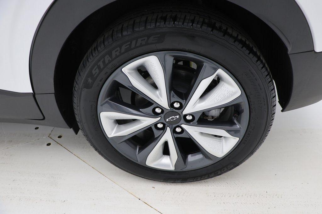 used 2022 Chevrolet Bolt EUV car, priced at $18,400