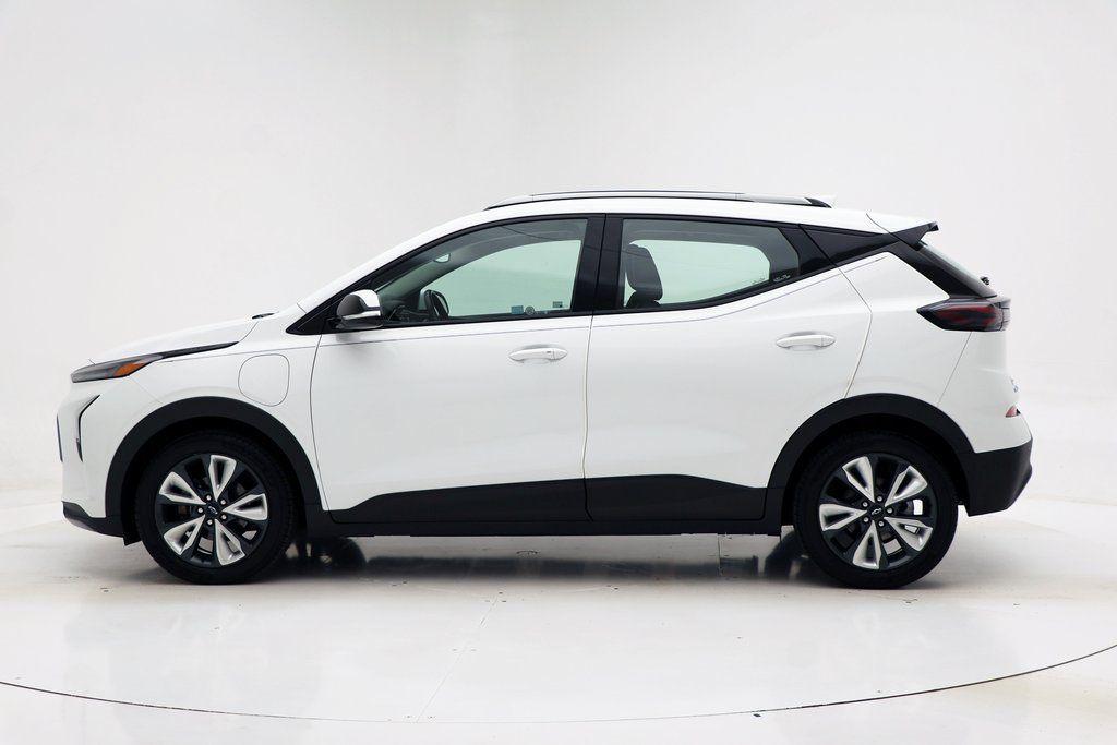 used 2022 Chevrolet Bolt EUV car, priced at $18,400