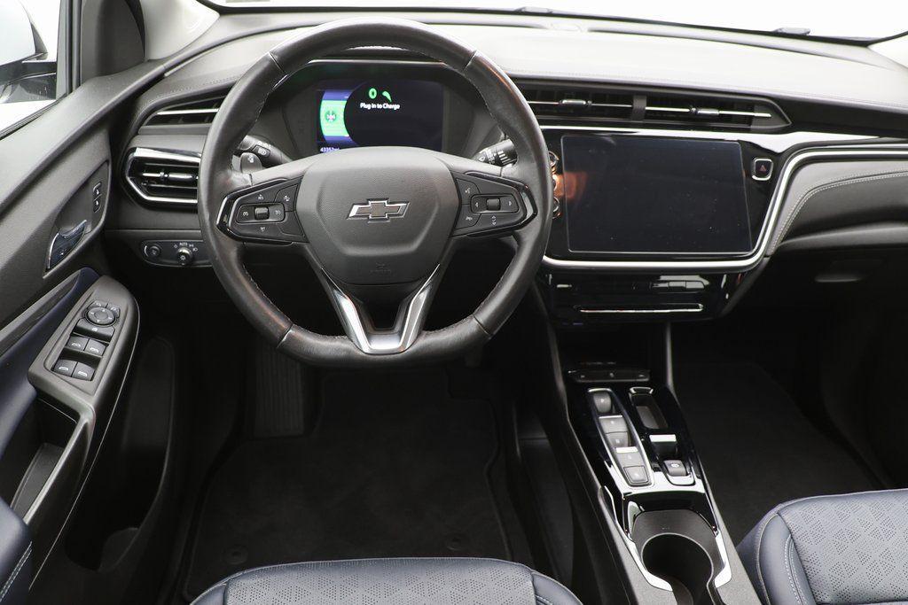 used 2022 Chevrolet Bolt EUV car, priced at $18,400