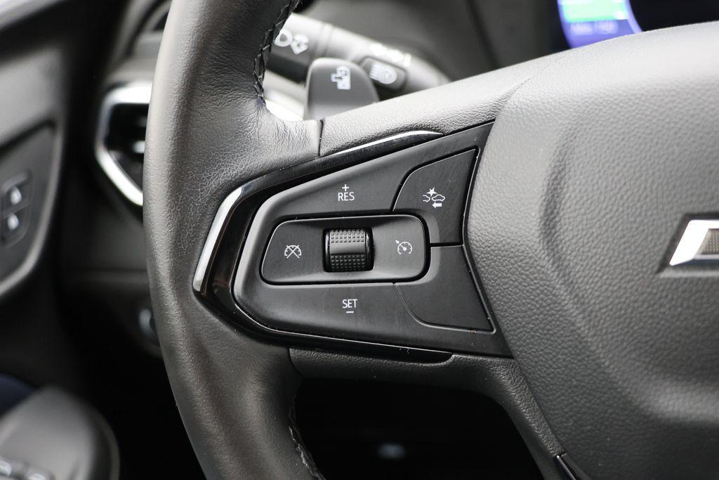 used 2022 Chevrolet Bolt EUV car, priced at $17,900