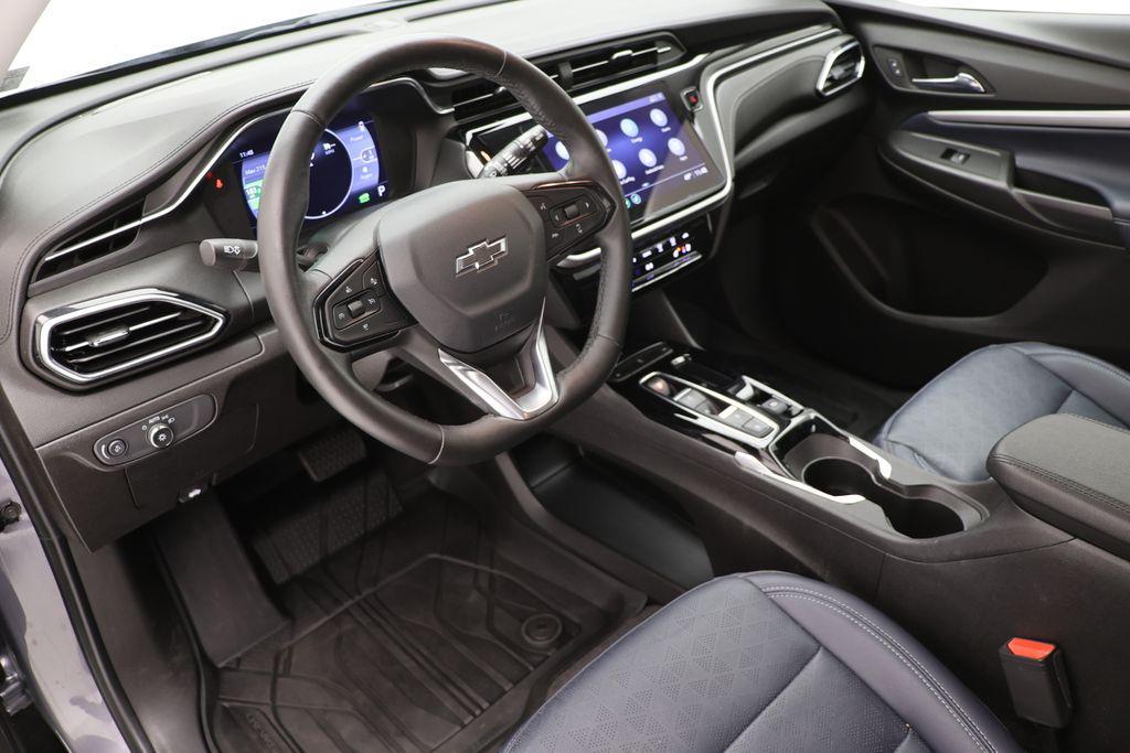 used 2022 Chevrolet Bolt EUV car, priced at $17,900