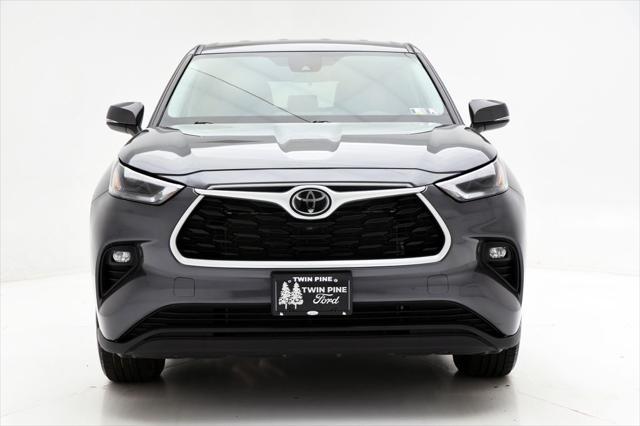 used 2024 Toyota Highlander car, priced at $38,950