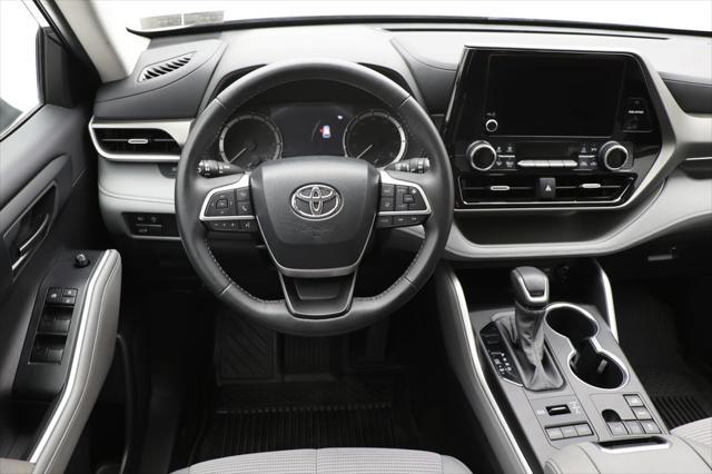 used 2024 Toyota Highlander car, priced at $38,950
